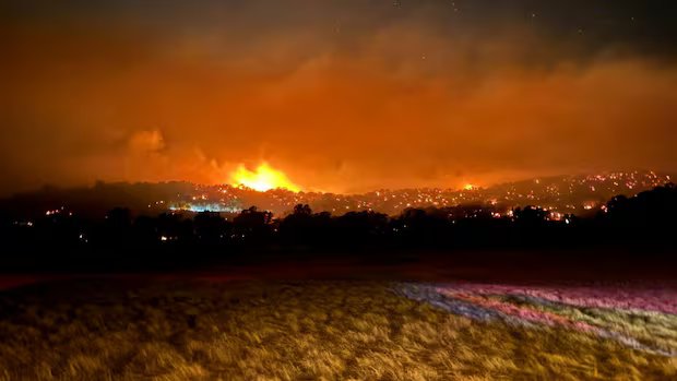 3 dispersi tra gli incendi boschivi e le condizioni "catastrofiche"
