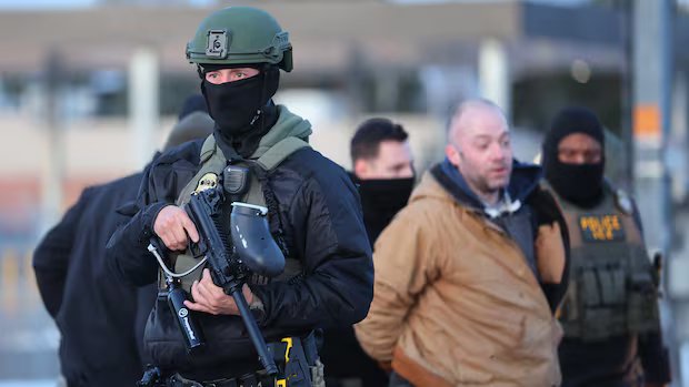 Le sparatorie a Minneapolis e Portland hanno scatenato proteste contro