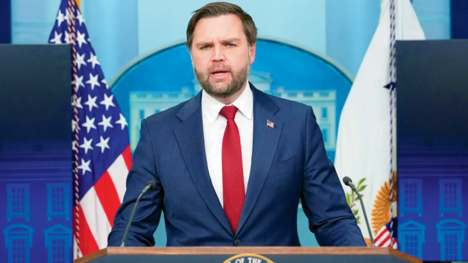 Gli agenti dell'ICE sparano in Oregon, ferendo due persone fuori