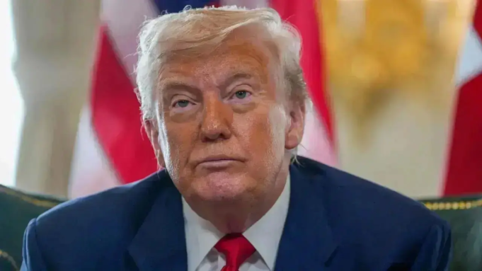 Donald Trump sta esercitando pressioni sull’Iran con tariffe che potrebbero