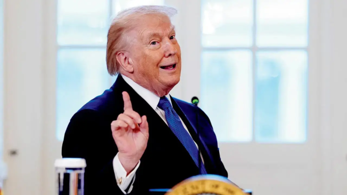 Donald Trump esorta l’Iran a mostrare l’umanità mentre il bilancio