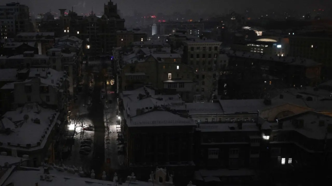 Una persona è stata uccisa e 18 ferite negli attacchi