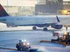 La tempesta invernale negli Stati Uniti ha causato interruzioni di corrente a 850.000 persone e 10.000 voli cancellati.