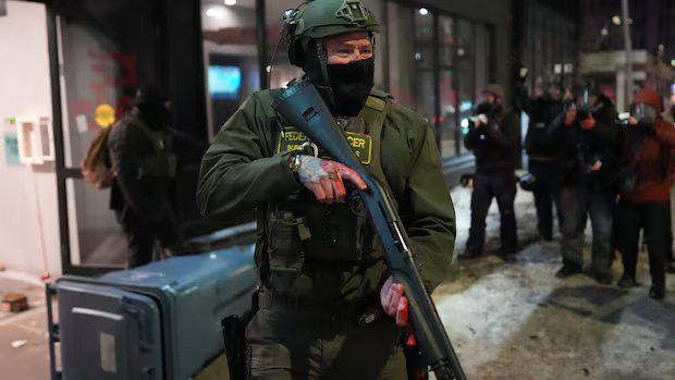 Come la campagna anti-immigrazione di Trump ha iniziato a danneggiarlo