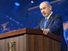 Netanyahu mette in guardia dalla minaccia dell’antisemitismo nel Giorno della Memoria dell’Olocausto