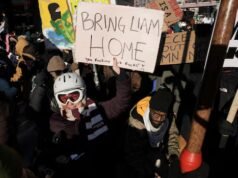 Un giudice blocca temporaneamente la deportazione di un bambino di 5 anni e di un padre detenuto dagli agenti dell’immigrazione in Minnesota