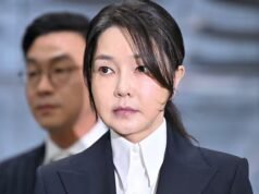 La moglie dell’ex presidente sudcoreano è stata condannata a 20 mesi di carcere per corruzione