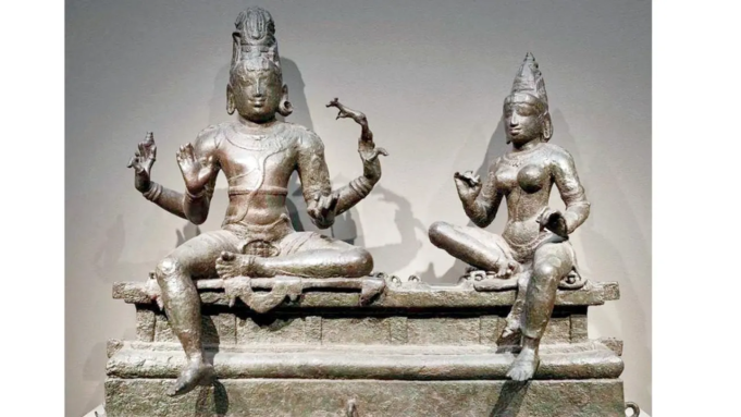 Gli Stati Uniti restituiscono tre antiche sculture in bronzo all'India