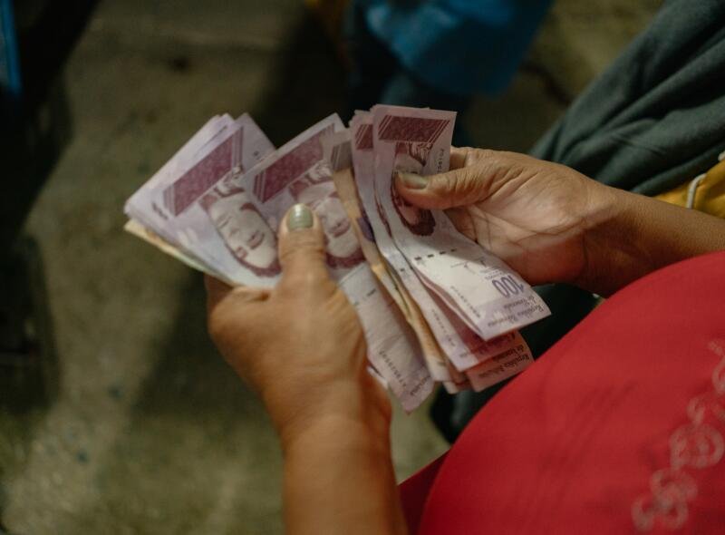 Qualcuno conta il bolivar