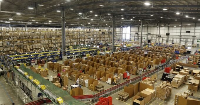 Amazon annuncia la chiusura shock del principale sito web del