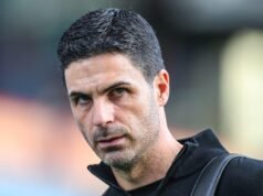 Arteta sopprime il “godimento” della stella dell’Arsenal nei panni di Neville, Wright lamenta il sistema “rigido”