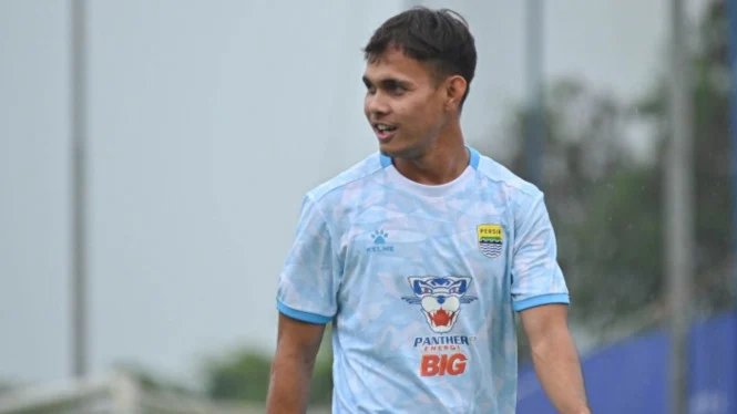 Calciato da Persib, ecco la reazione di Rezaldi Hehanusa