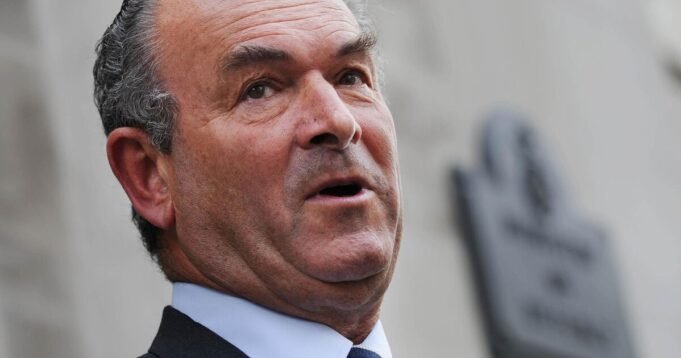 "Che guance davvero insanguinate!" Il padre del soldato morto in