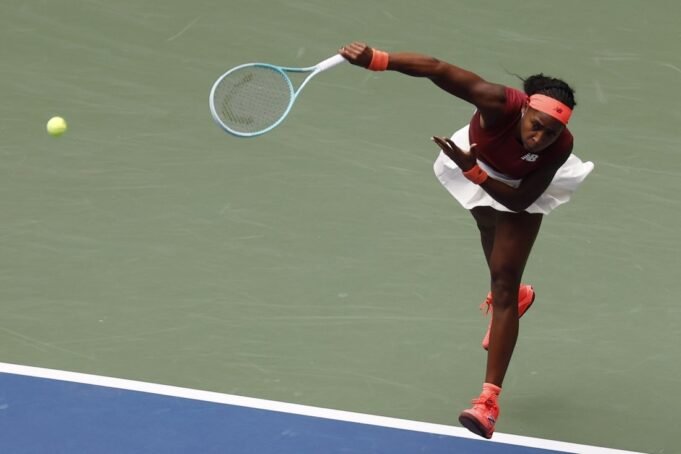 Coco Gauff ottiene la sua 75esima vittoria major e avanza
