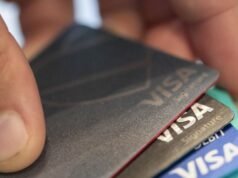 Collaboratore: Strana coalizione bipartisan per limitare i tassi delle carte di credito su alcuni fronti