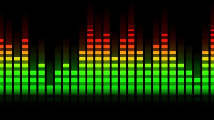Come equalizzare l'audio per un suono migliore delle cuffie e