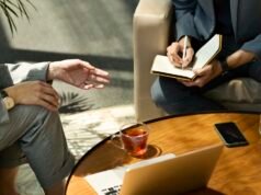 Come i family office lavorano con i fondi PE per trovare affari migliori e risparmiare sui costi