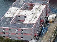 Contratto da 1,6 miliardi di sterline degli immigrati per telefoni cellulari e Wi-Fi gratuiti Notizia