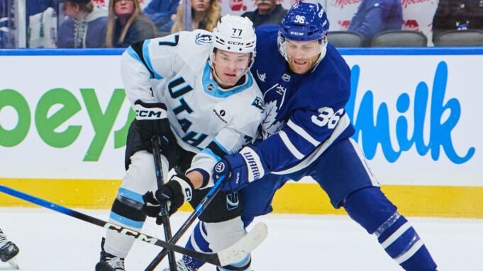 Dakota Mermis dei Maple Leafs tra i tre giocatori che