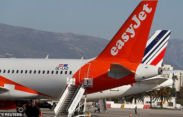 EasyJet respinge il piano "folle" dell'UE per consentire il bagaglio