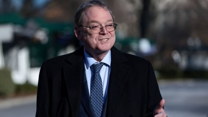 Hassett elogia la scelta di Trump di Wersch alla guida