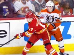 I Flames perdono contro i Ducks ai supplementari mentre Sennecke segna una tripletta