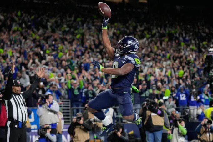 I Seahawks dominano i 49ers dal calcio d'inizio e avanzano