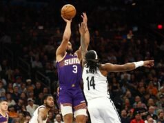 I Suns chiudono forte, continua la spirale miserabile dei Nets