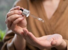 I benefici dei sieri sono spesso sottovalutati, anche se possono essere la chiave per una pelle sana