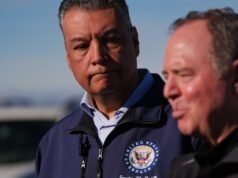 I democratici della California stanno contribuendo a guidare la lotta contro la repressione anti-immigrazione di Trump