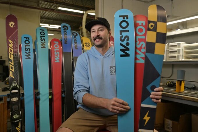 I marchi di sci del Colorado forniscono una panoramica per