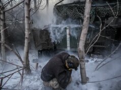 Il Cremlino afferma che i colloqui con gli Stati Uniti e l’Ucraina ad Abu Dhabi sono stati costruttivi, ma rimangono grandi sfide