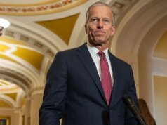 Il Senato approva il progetto di bilancio della spesa pubblica Nel frattempo il governo centrale si sta chiudendo.