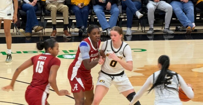 Il basket femminile Mizzou è sceso al numero 21 dell'Alabama