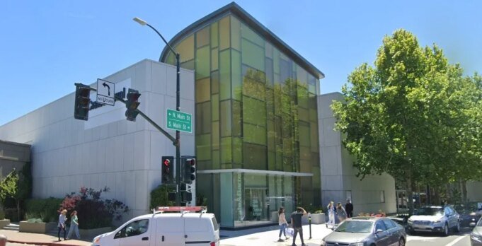 Il centro commerciale "immersivo", cibo, vino e arte è l'occhio