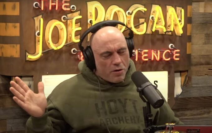 Il commentatore dell'UFC Joe Rogan ha quasi registrato un podcast