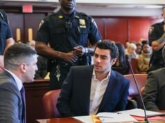 Il giudice impedisce alla procura federale di chiedere la pena di morte contro Luigi Mangione