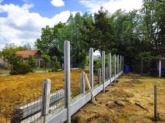 Il nostro vicino pensa che il suo recinto sia nel posto sbagliato e che gli abbiamo rubato parte della terra: cosa possiamo fare?