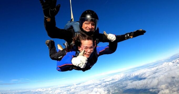 Il paracadutismo espresso per beneficenza segna la fine del "fantastico"