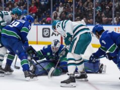 Il pavimento sta crollando sotto i Canucks con un’altra triste perdita