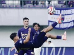 John Hardman sfida l’Hockey Karaka