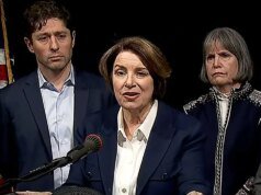 Klobuchar, sindaco di Minneapolis Chiede allo Stato di lasciare l’ICE dopo un’altra sparatoria mortale