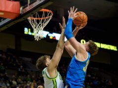 L’UCLA va verso la vittoria contro l’Oregon in difficoltà