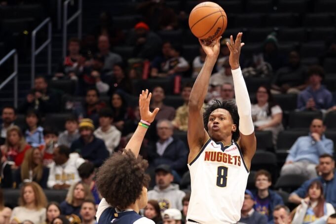 La grande serata di Peyton Watson ha spinto i Nuggets
