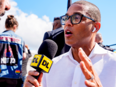 La lunga storia della retorica anti-ICE di Don Lemon