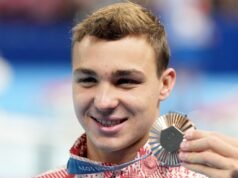 La nuotatrice medaglia olimpica Ilya Kharun si sta trasferendo dal Canada agli Stati Uniti