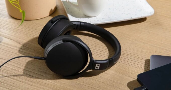 La nuova attrezzatura audio di Sennheiser mantiene il fascino del