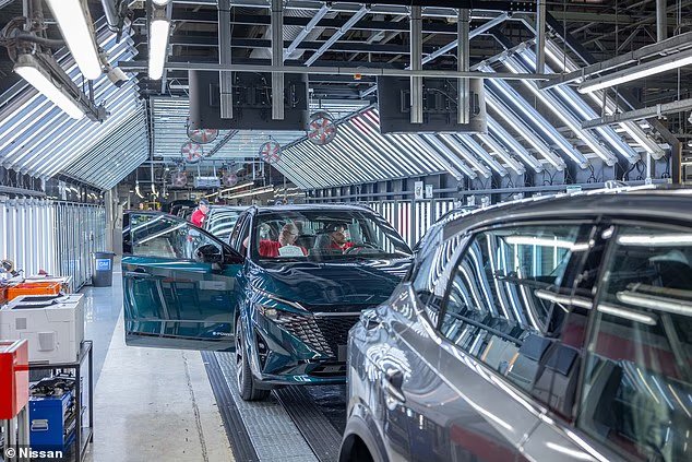 La produzione automobilistica crolla al minimo di 73 anni, mentre