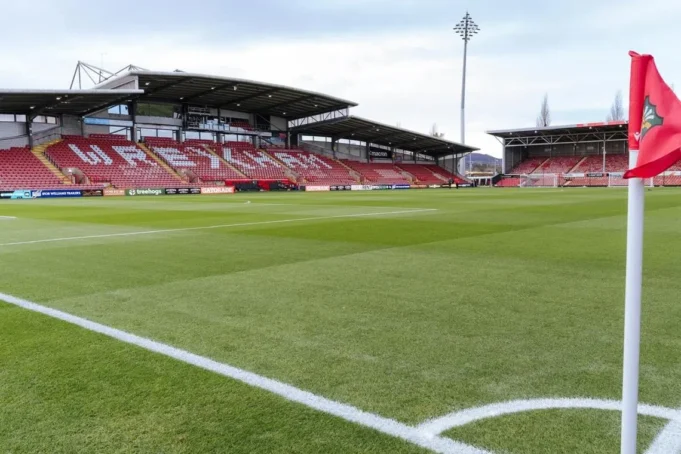 La squadra di calcio Wrexham di Ryan Reynolds è coinvolta