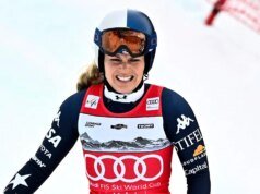 La stella olimpica Lindsey Vonn è salita su un aereo dopo il crollo degli sci in Svizzera.
